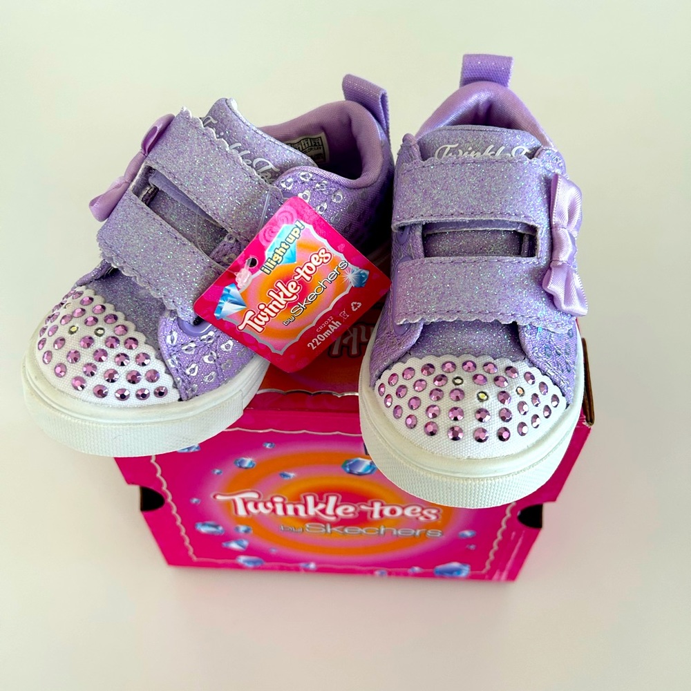 Skechers Twinkle Toes, Toddler 5, brand new, never worn, light up shoes.